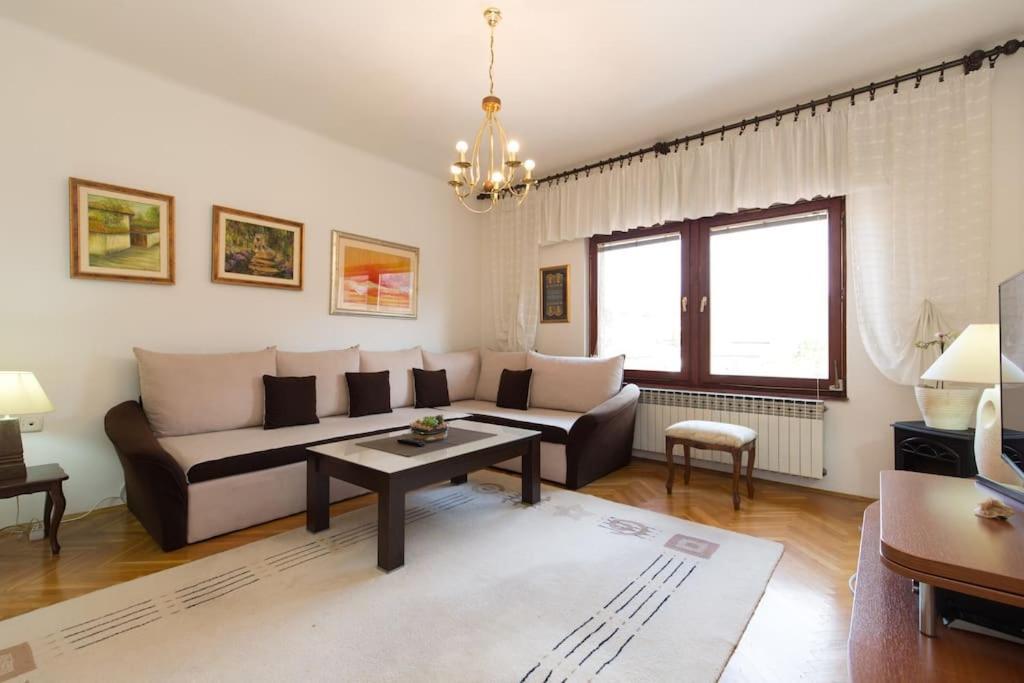 Old Town House In Sarajevo Apartment Exterior foto